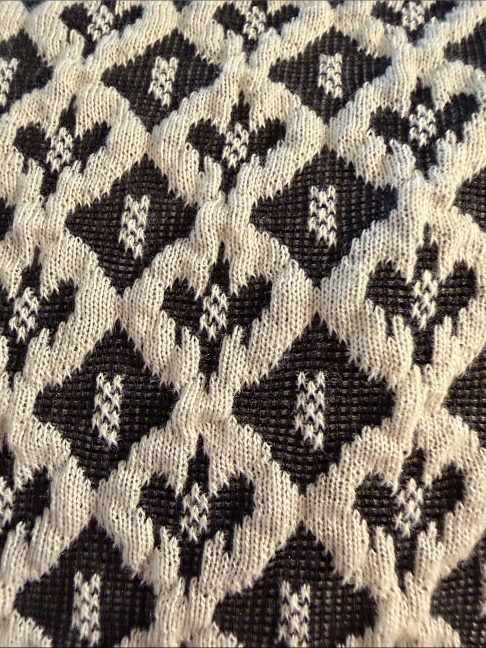 My Michelle Black and White Patterned Bell-Sleeve Dress NWT - Picture 4 of 7